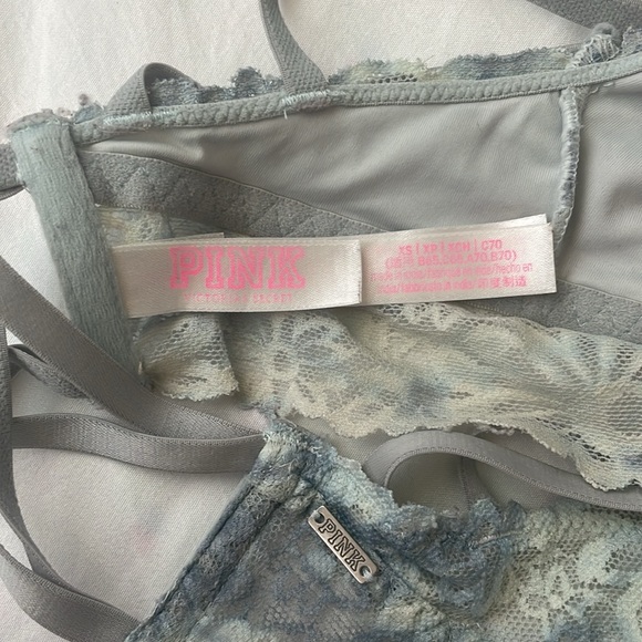 Pink - Picture 3 of 3